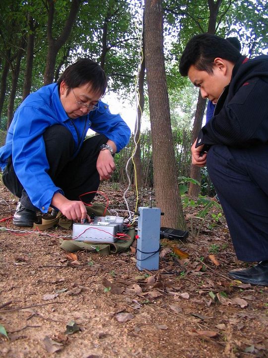 开展无线电测向机DIY和野外测向活动的计划